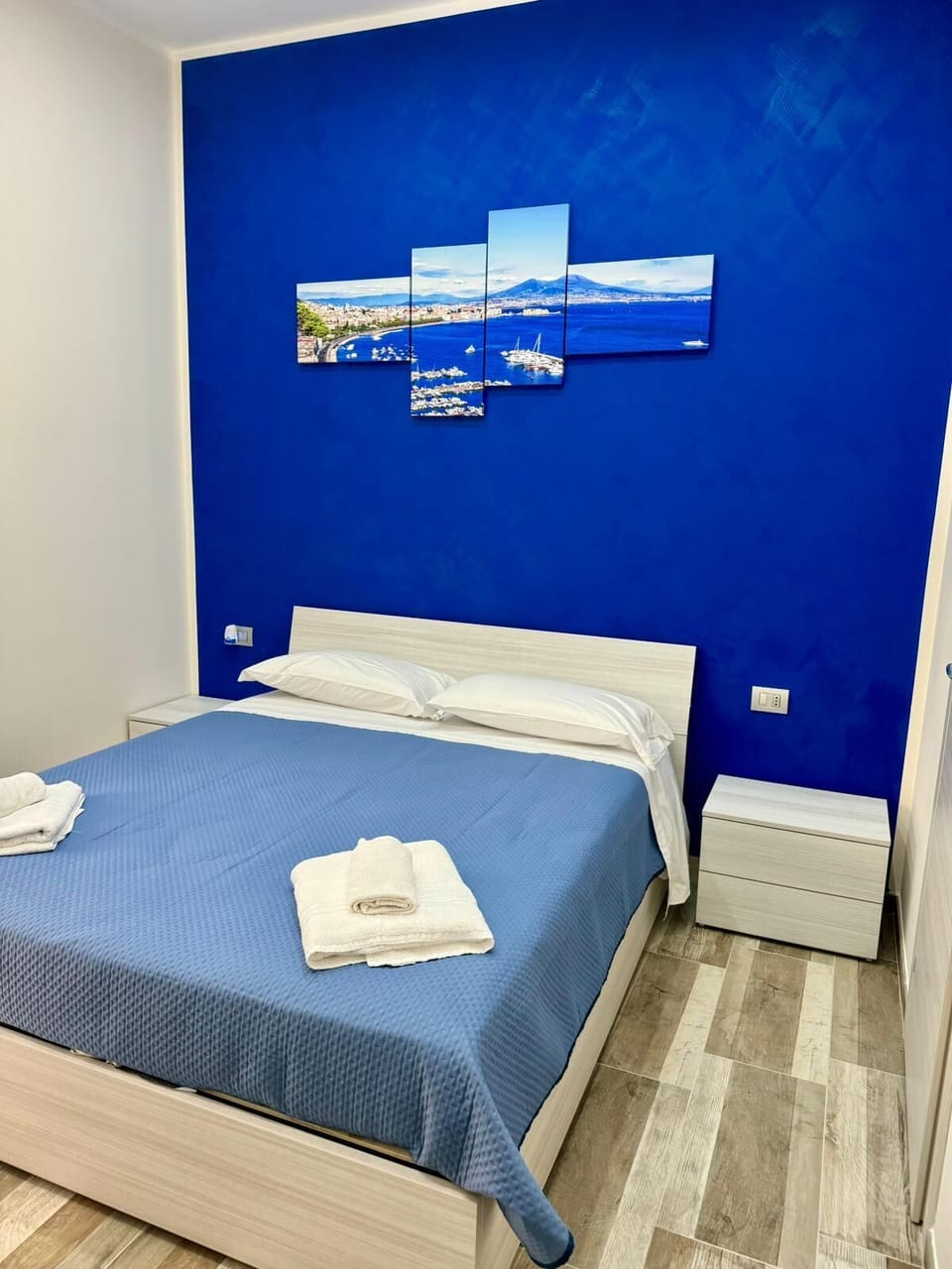 Deluxe Double Room | In-room safe, desk, soundproofing, free WiFi