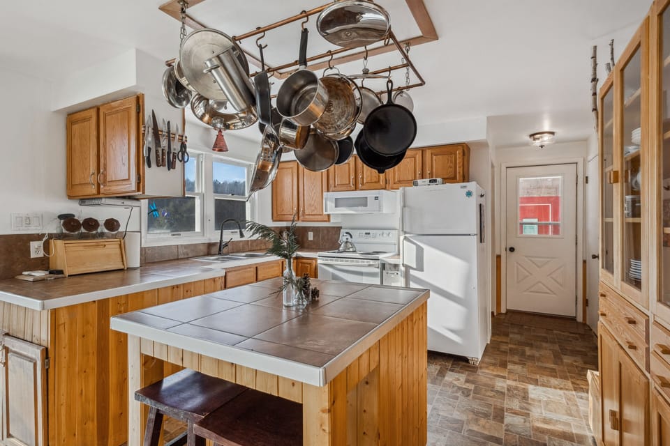 Kitchen (2)