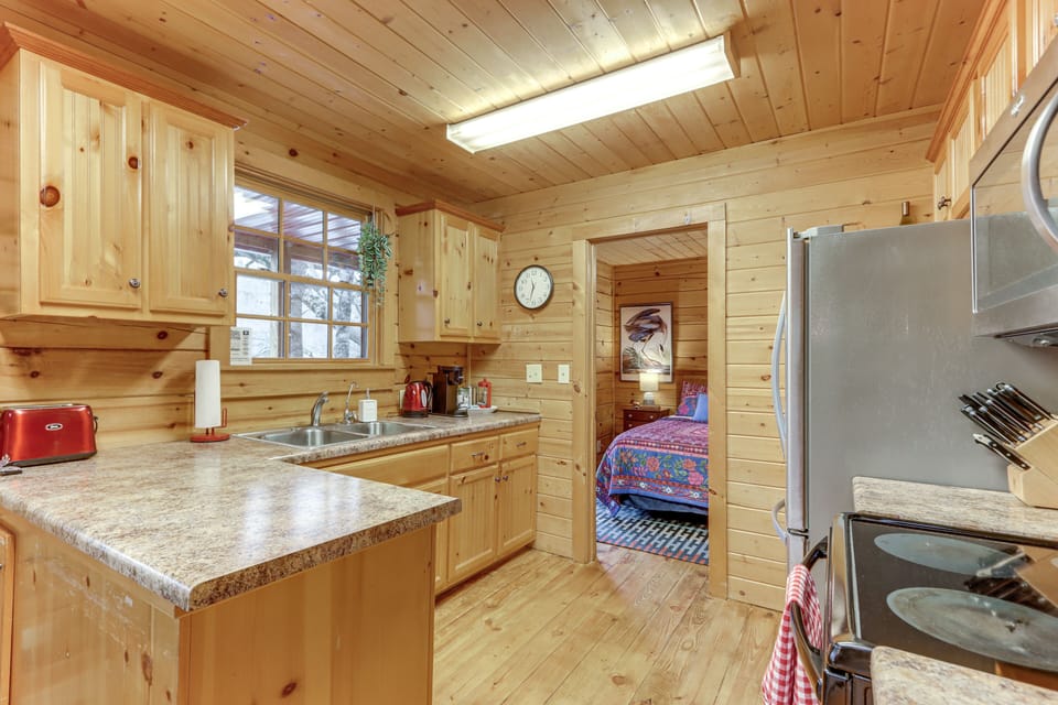 Kitchen | Cooking Basics Supplied | 1st Floor
