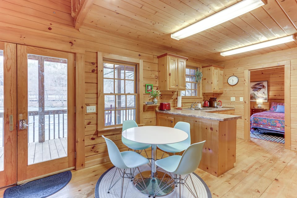 Dining Area | Dishware & Flatware Provided | 1st Floor
