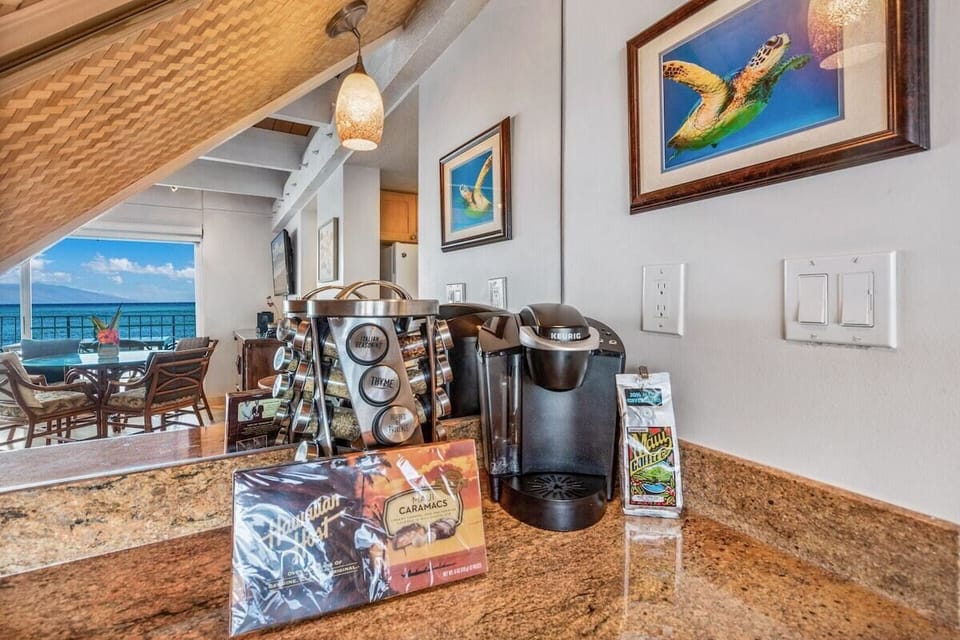 Coffee bar and fully equipped kitchen.