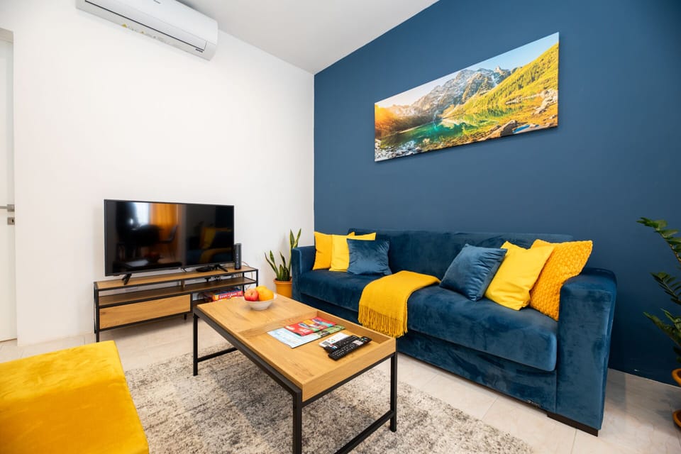Exclusive Apartment | Living area