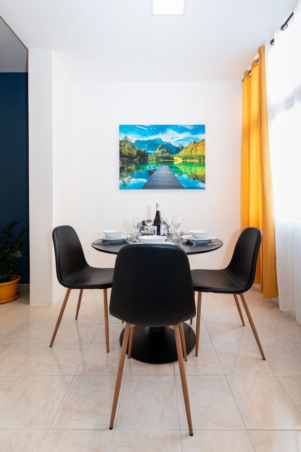 Exclusive Apartment | Living area