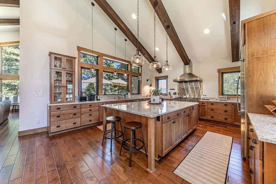 Large open Kitchen
