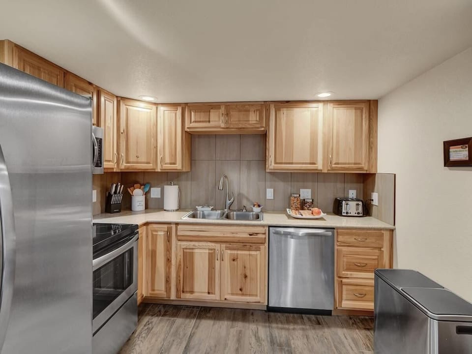 Fully equipped kitchen on the second level 