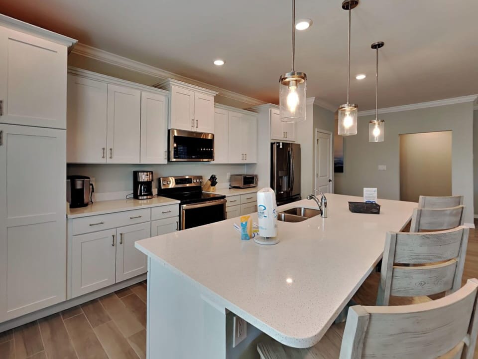 Townhome, Multiple Beds, Patio, Golf View (Lost Key Villas #14367) | Private kitchen | Fridge, microwave, oven, stovetop