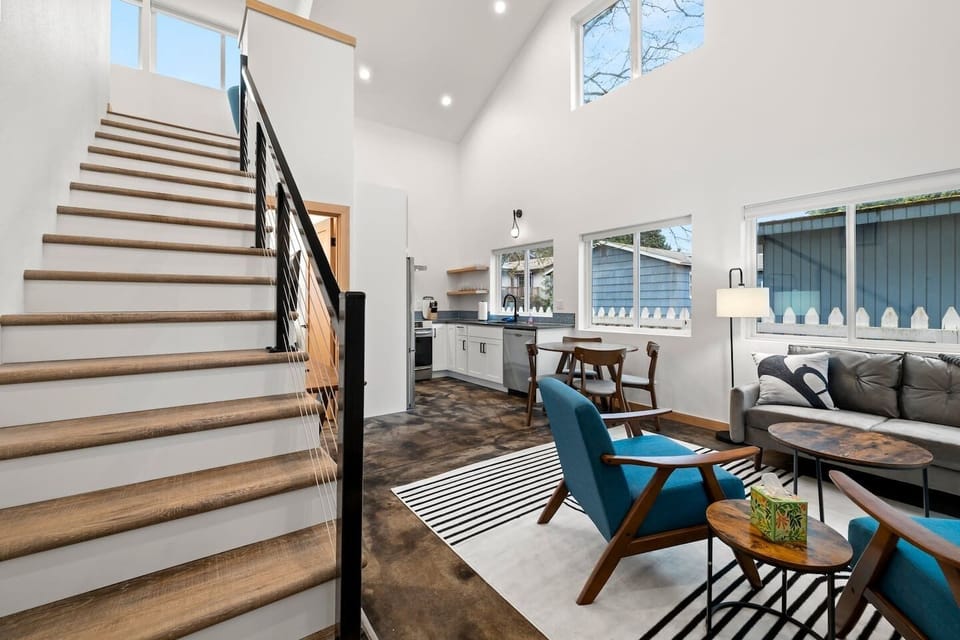 Living Area: Bright and airy space with chic furniture and delightful views to unwind in style!