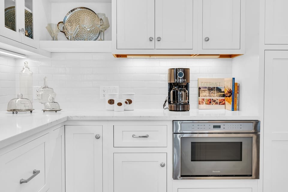 The fully stocked kitchen with brand new appliances is awaiting your culinary creations!