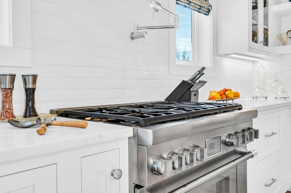 The fully stocked kitchen with brand new appliances is awaiting your culinary creations!