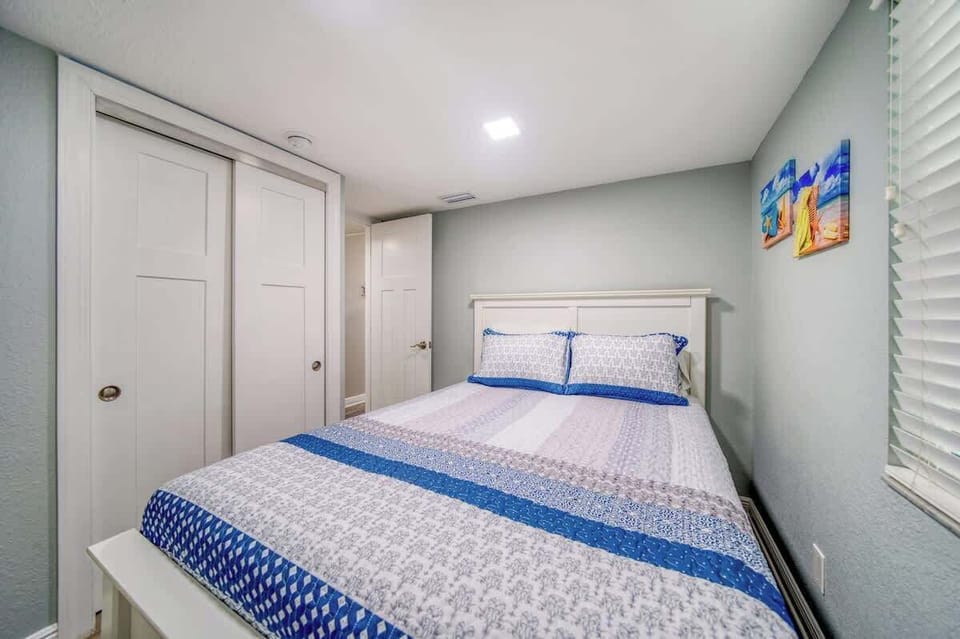 Closet Space and Premium Linens