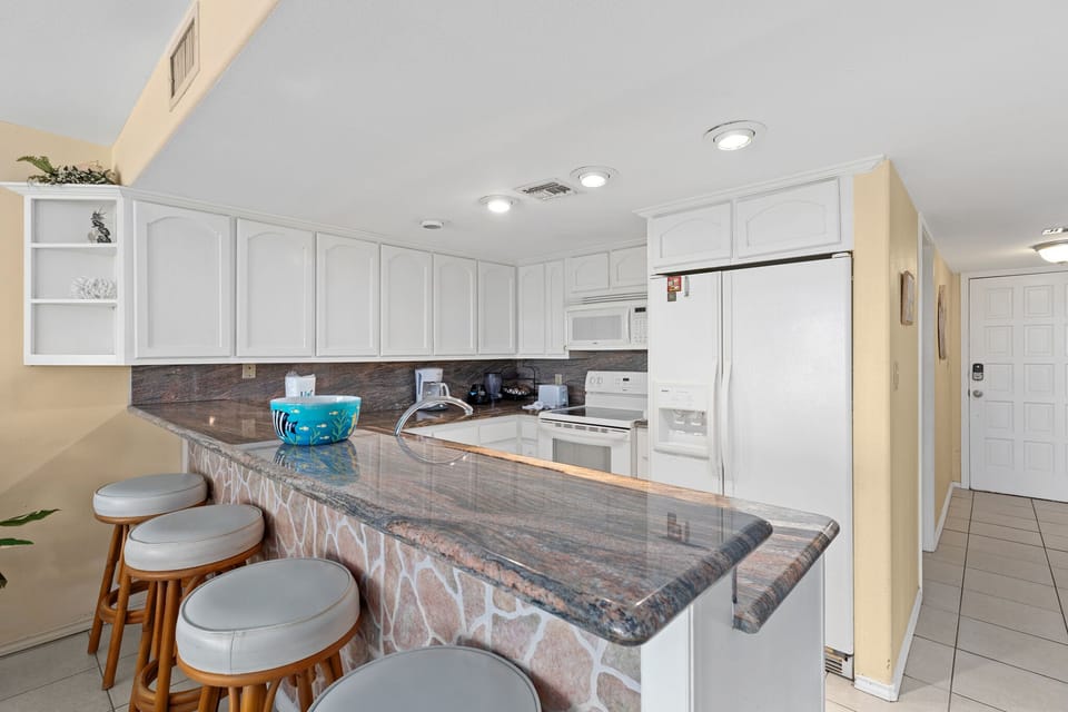 Additional counter top seating