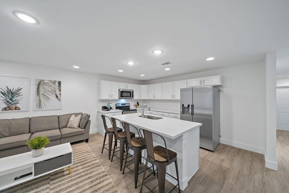 Spacious living room and bar for relaxing