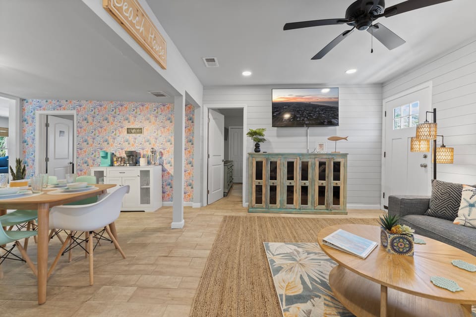 Open space for the entire family to gather.