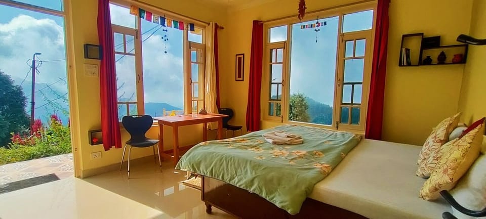Executive Double Room | Desk, free WiFi