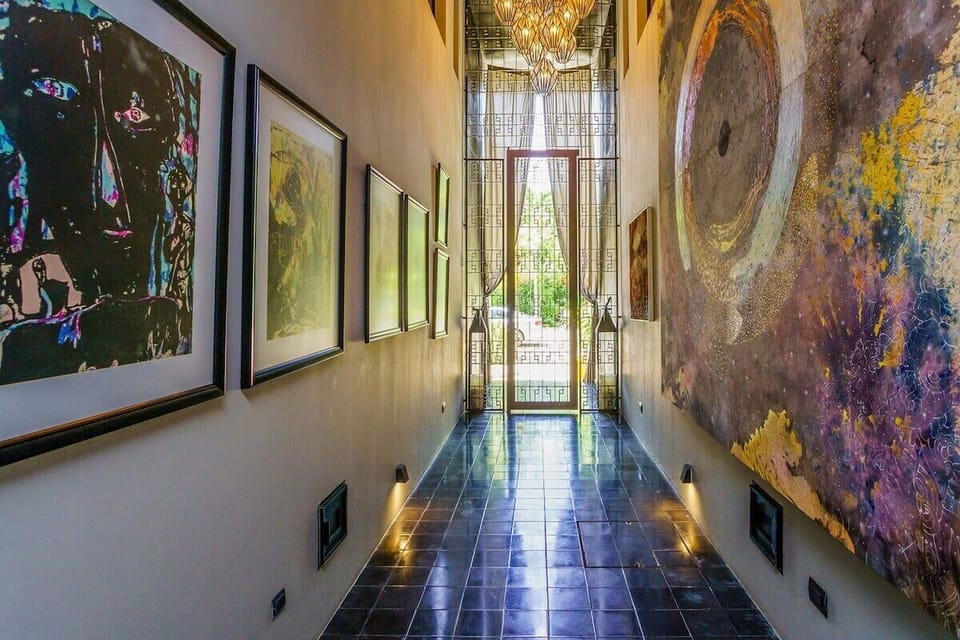 
A home that's a gallery. Discover art around every corner.