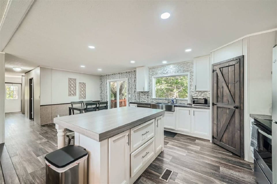 Kitchen and dining area