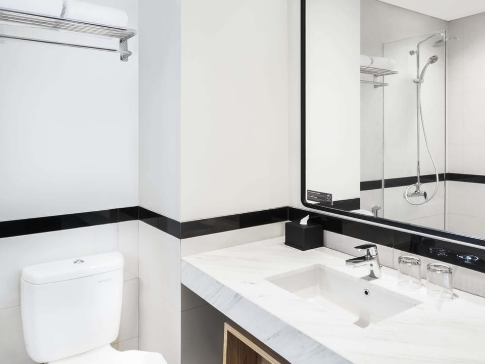 In-room safe, desk, soundproofing, WiFi (free)