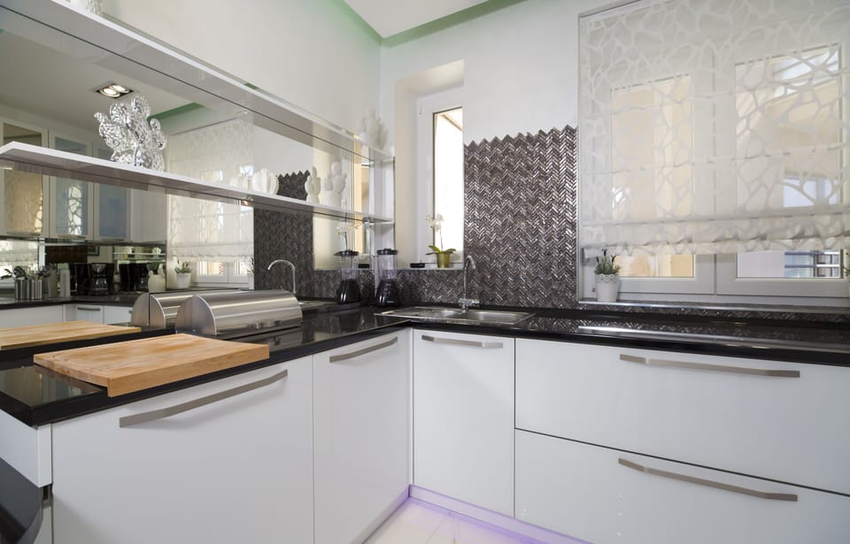 Apartment | Private kitchen | Fridge, microwave, oven, stovetop