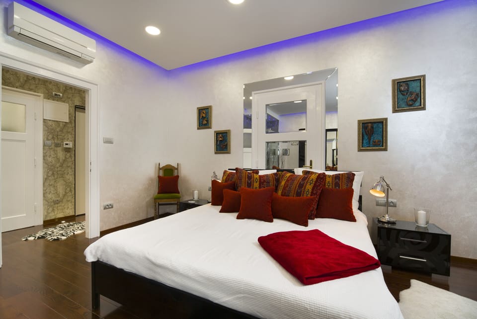 Apartment | 2 bedrooms, desk, soundproofing, iron/ironing board