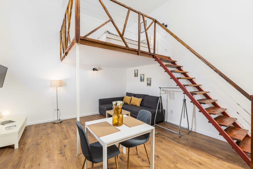 Comfort Apartment | Dining room