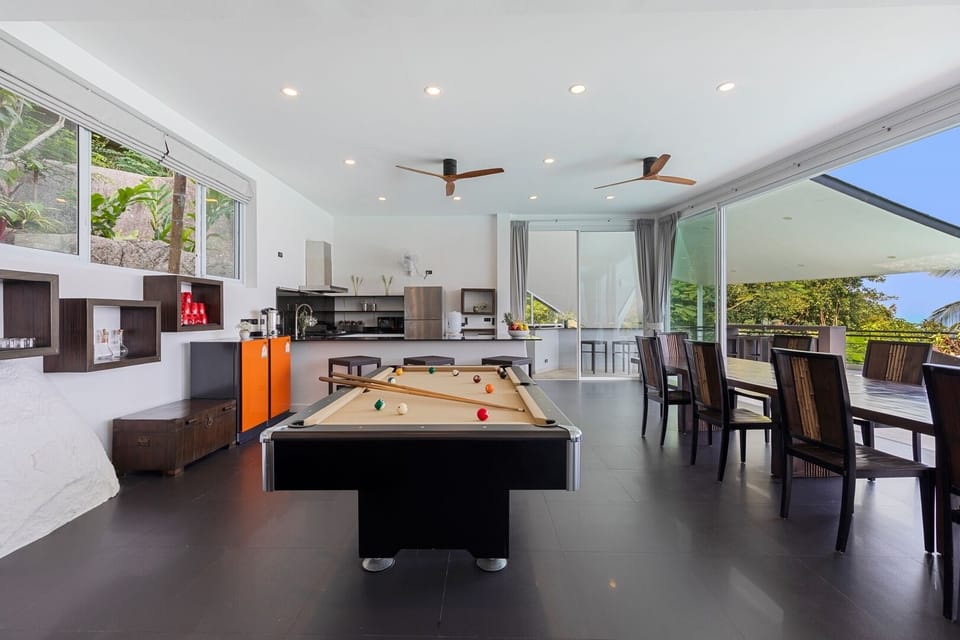 Game room