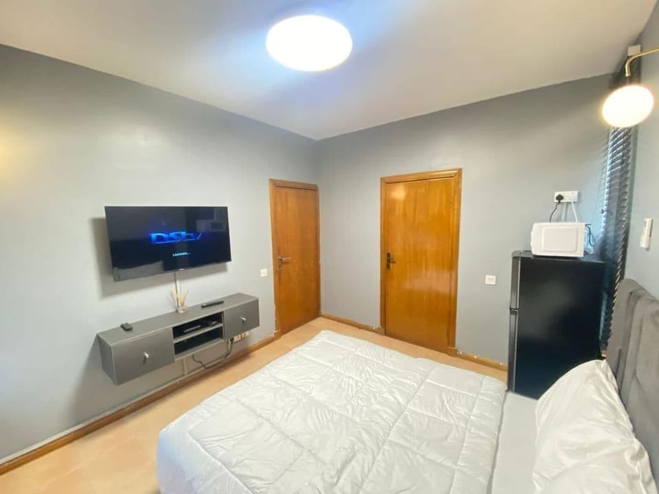 Deluxe Studio Suite | Soundproofing, iron/ironing board, free WiFi