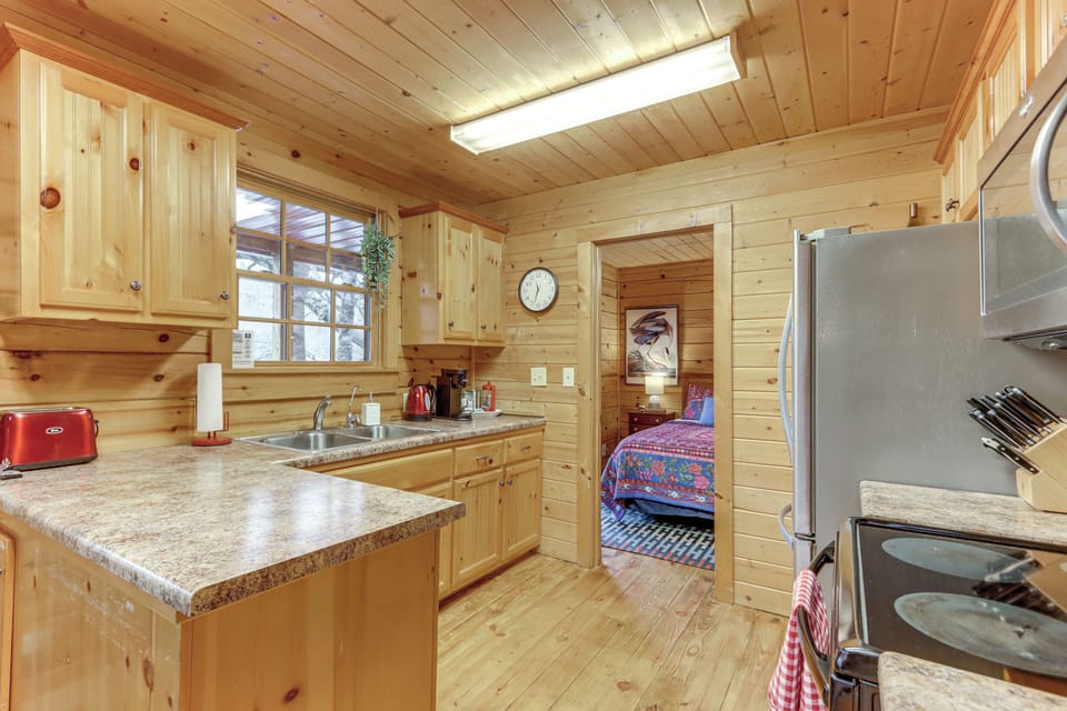 House (2 Bedrooms) | Interior