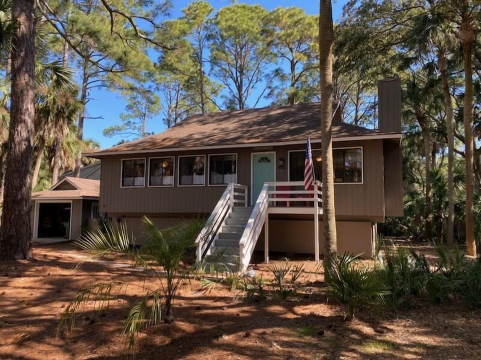 863 Salt Cedar Lane