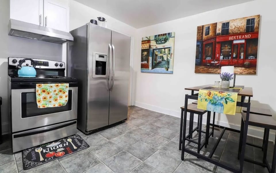 Kitchen with pub height table