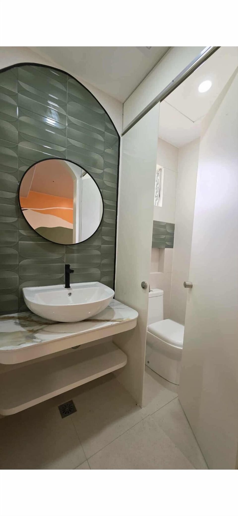 Premier Room | Bathroom | Shower, free toiletries, towels