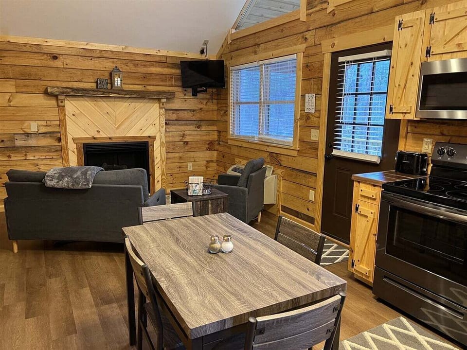 Dining / Living Room