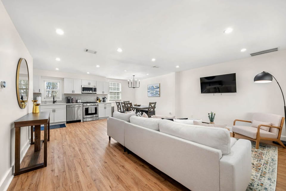 House | 3 bedrooms, iron/ironing board, Internet