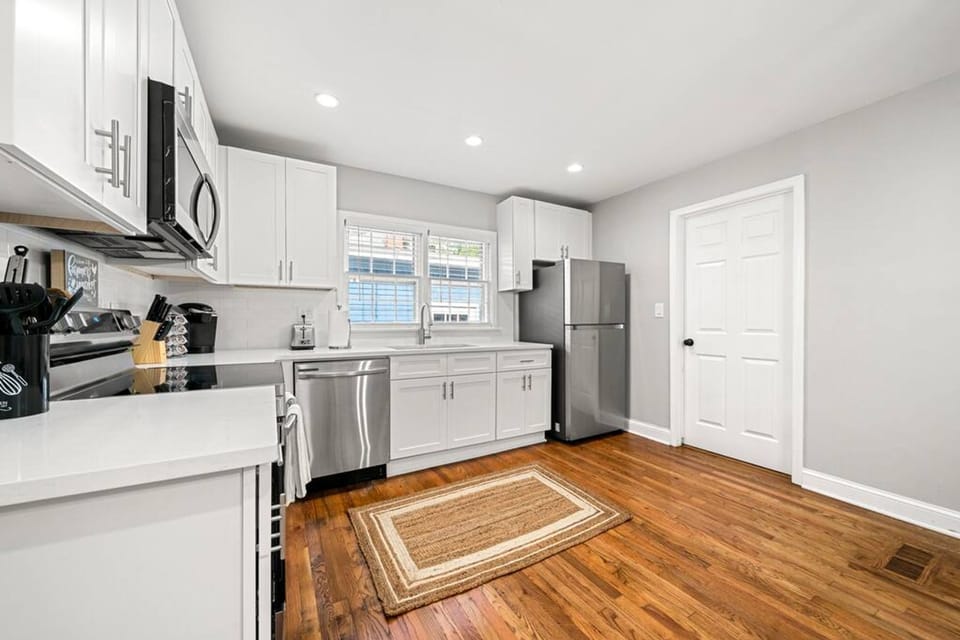 House | 3 bedrooms, iron/ironing board, Internet