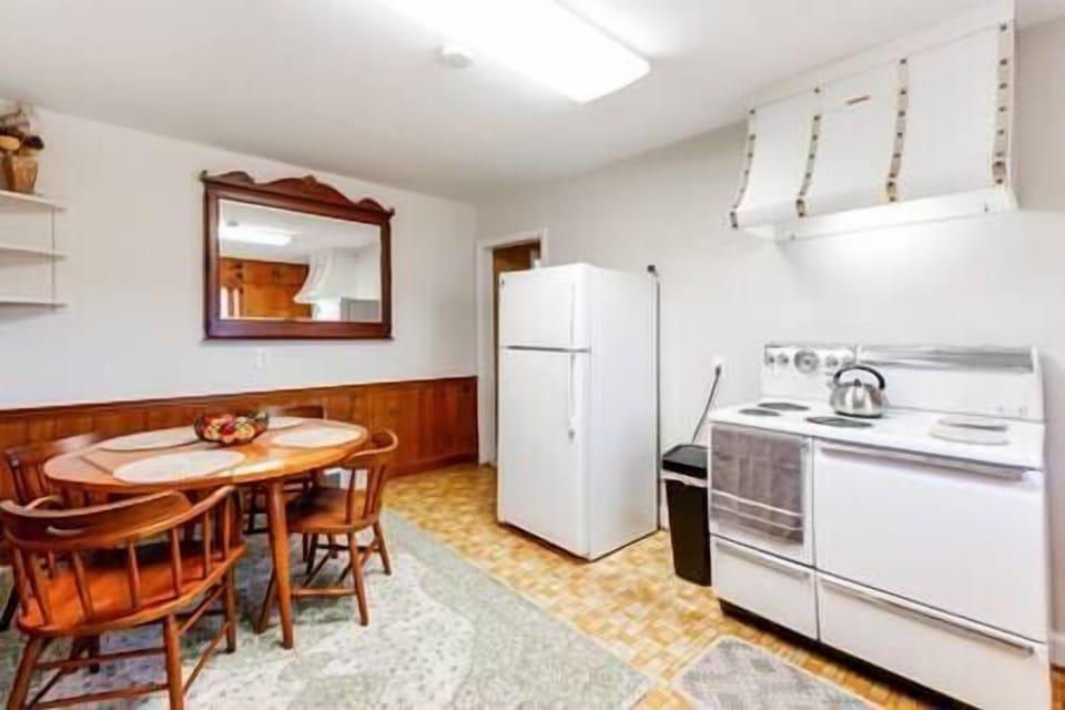 Kitchen (2)