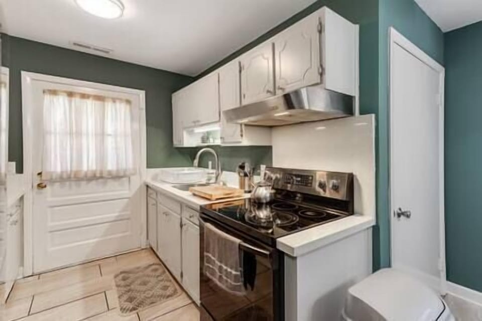 Kitchen (2)
