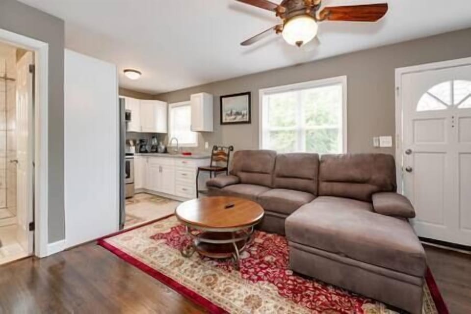 Living Room (3)