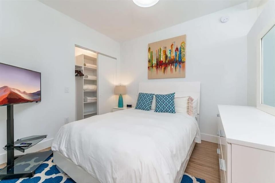 Miami Studio Bedroom