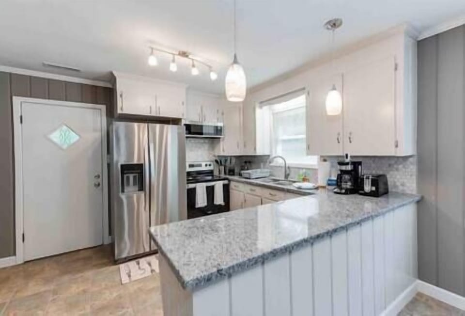 Kitchen (2)