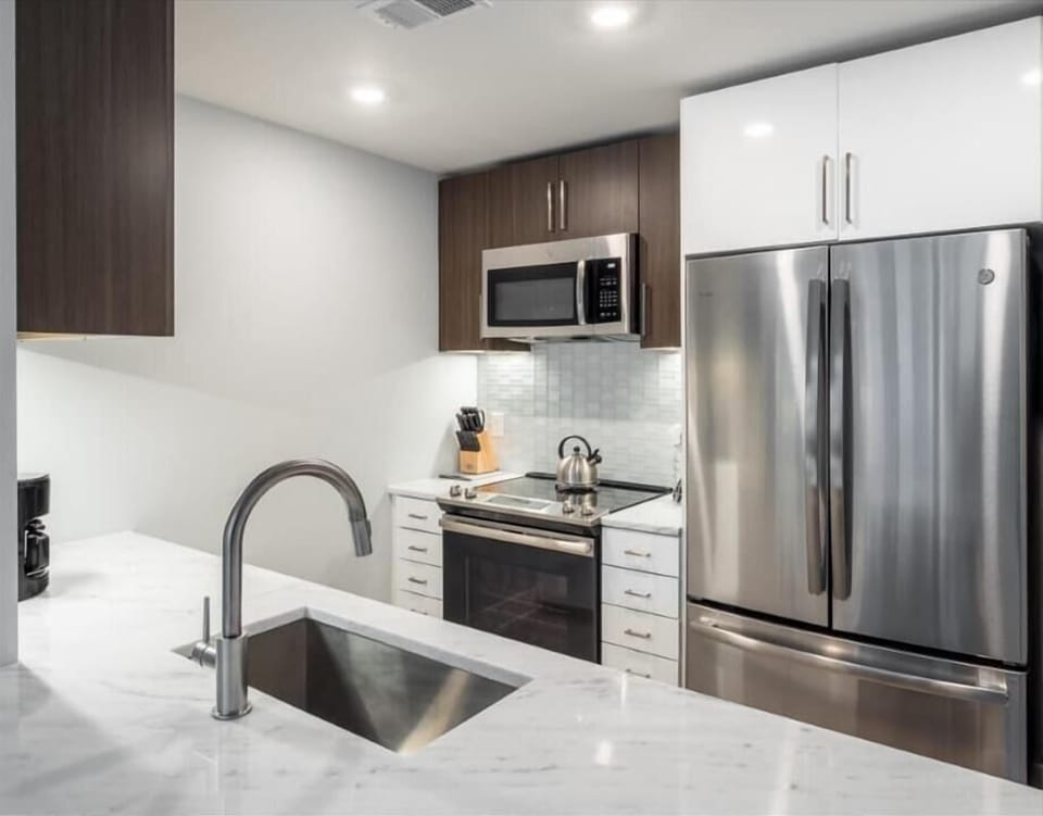 Bethesda 2 Bedroom Kitchen