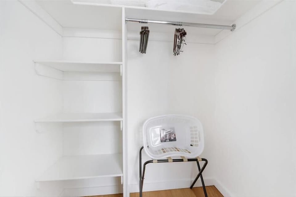 Professional Photos 1BR 43J - Temp 2BR