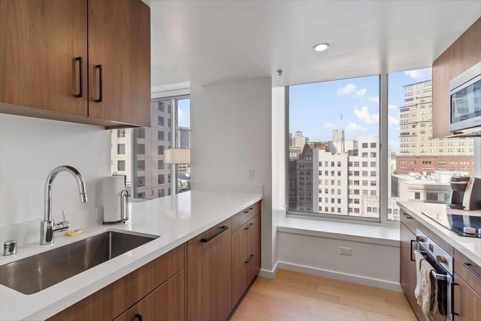 Financial District San Francisco 1 Bedroom Kitchen