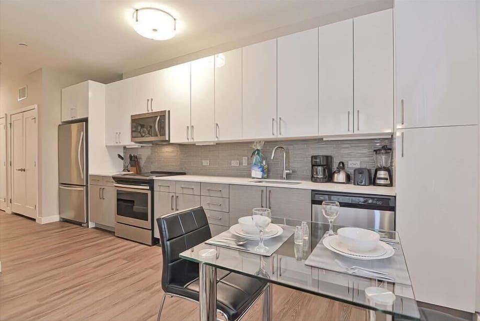 East Boston 1 Bedroom Kitchen