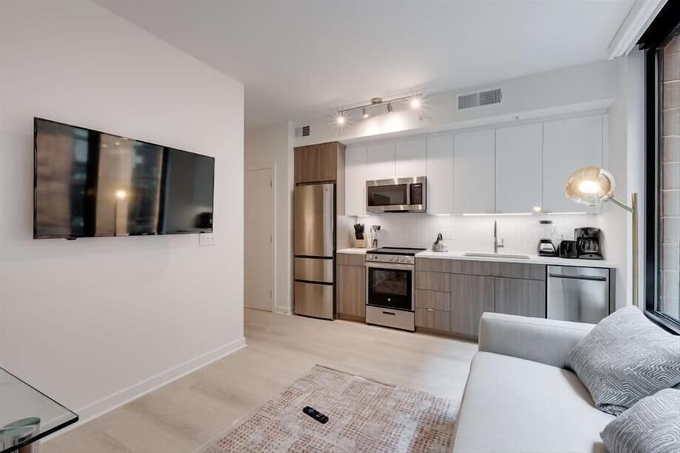 Noma Washington 1 Bedroom Kitchen