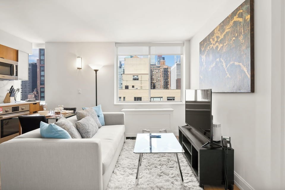 Midtown East New York 1 Bedroom Living Room