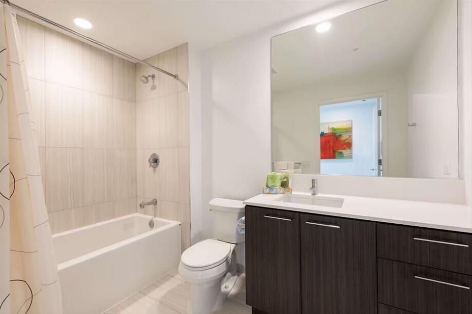 Herndon/Reston Reston 1 Bedroom Bathroom