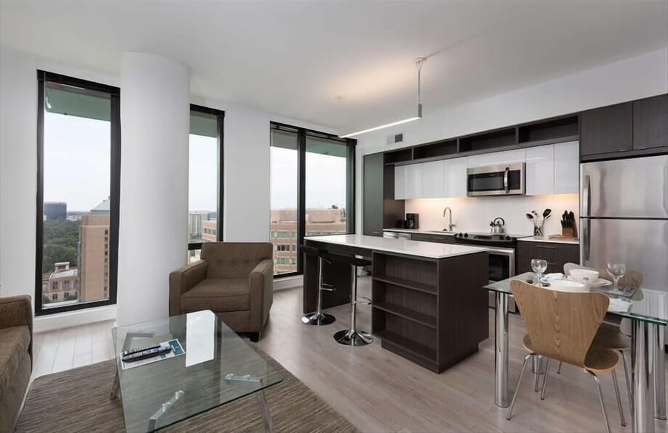 Herndon/Reston Reston 1 with Den/Study Kitchen