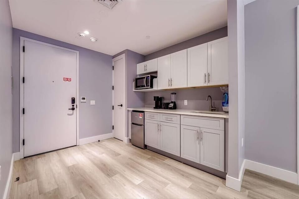 Bronx Studio 2/Queen Kitchen