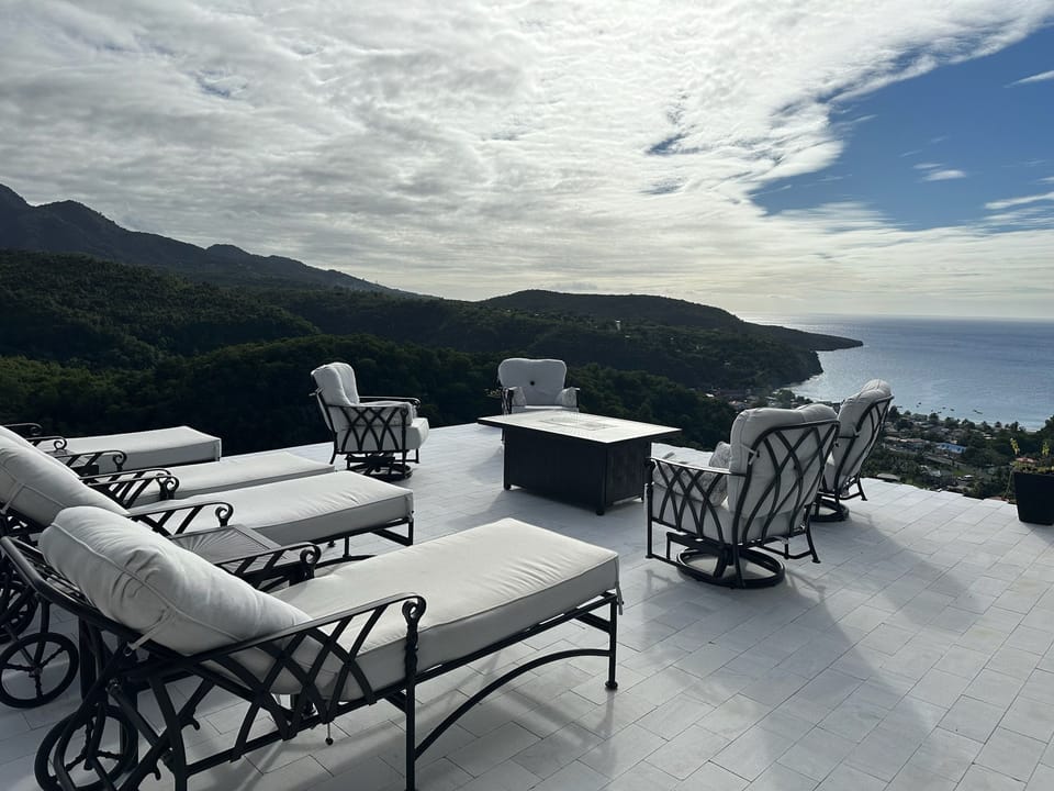 Comfy Sitting Area with Sea and Mountain View (2)