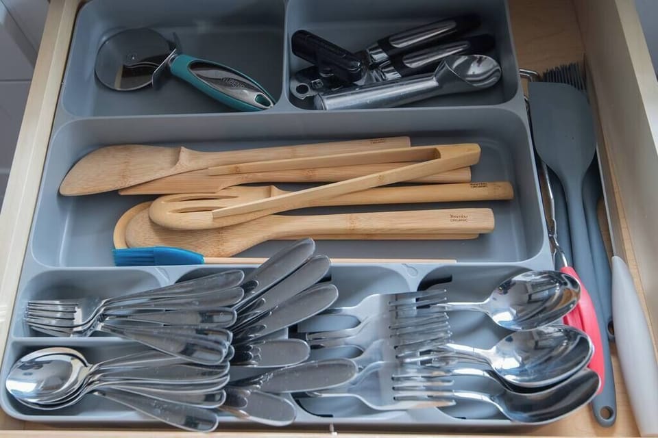 Elevate your dining experience with our elegant cutlery collection – where every meal becomes a work of art.