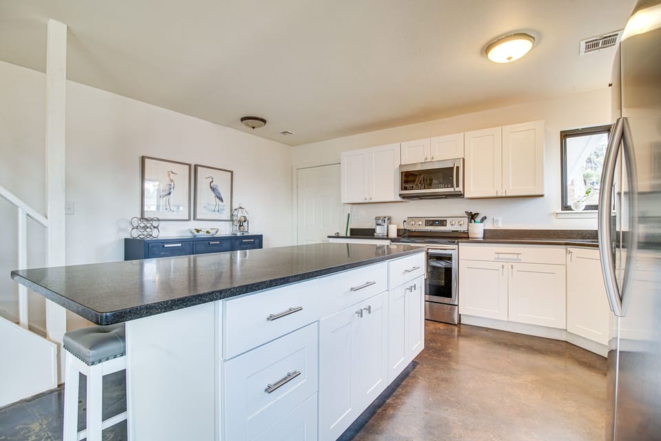 Kitchen | Cooking Basics | Spices | Keurig & Drip Coffee Makers | 1st Floor